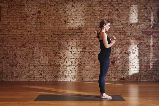 Surya Namaskara: Übungsanleitung für den Sonnengruß
