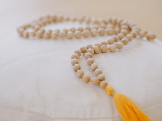 Die Bedeutung der Zahl 108 im Yoga