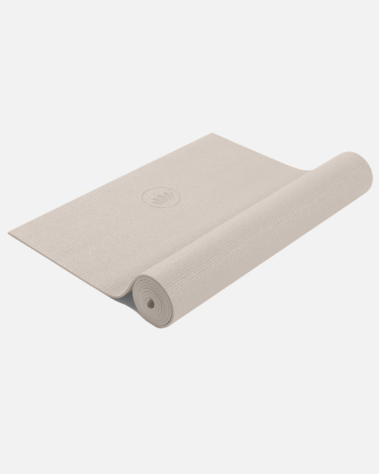 Light Taupe - Standard Extra lang Extra long Yogamatte Mudra Studio front aufgerollt | Lotuscrafts