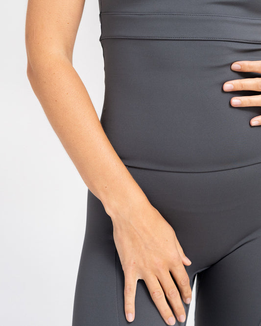 Anthrazit - Model Product Shot Detail Anthracite