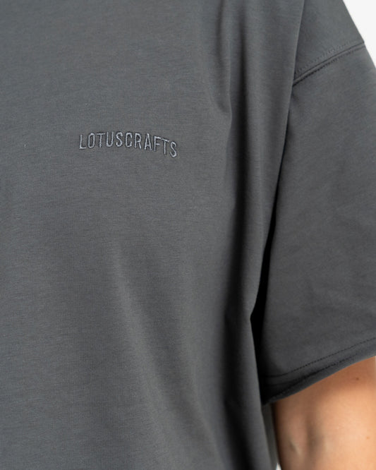 Anthrazit - Anthracite Lotuscrafts Yoga Top Model Detail Logo