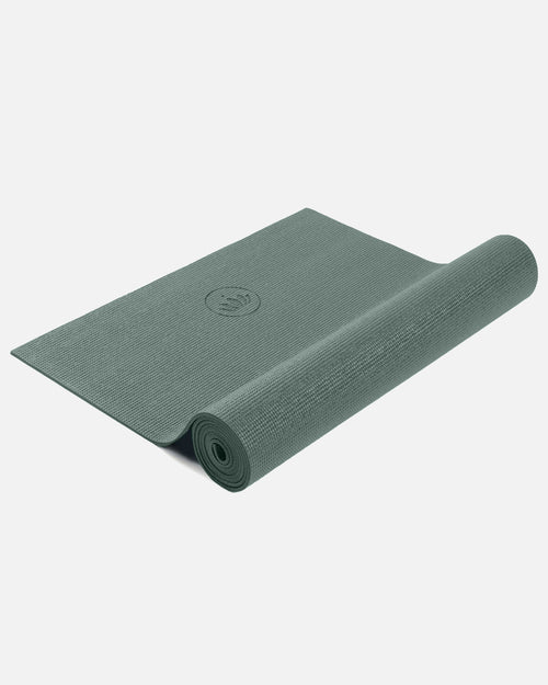 Standard Balsam Green - Yogamatte Mudra Studio front aufgerollt | Lotuscrafts