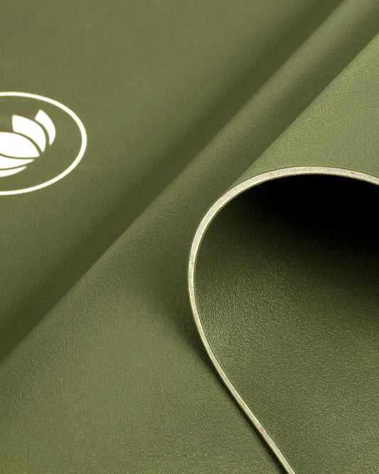Oil Green - Arise Yogamatte aus Naturkautschuk Material Detailbild| Lotuscrafts