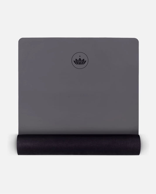 Anthrazit - Anthracite Yogamatte PURE halb aufgerollt, Ansicht von oben | Lotuscrafts