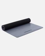 Indigo Dust - Yogamatte PURE halb aufgerollt, Ansicht schräg vorne | Lotuscrafts