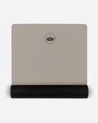 Light Taupe - Yogamatte PURE halb aufgerollt, Ansicht von oben | Lotuscrafts